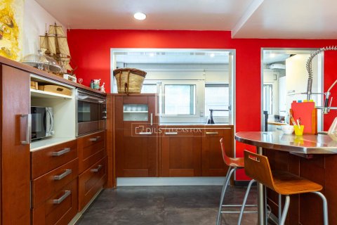 Wohnung zur Miete in Esplugues de Llobregat, Barcelona, Spanien 3 Schlafzimmer, 192 m2 Nr. 151027 - Foto 8