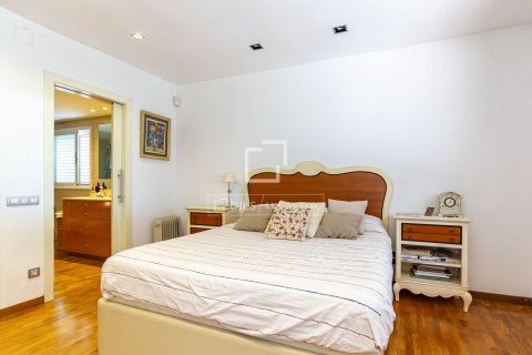 Wohnung zur Miete in Esplugues de Llobregat, Barcelona, Spanien 3 Schlafzimmer, 192 m2 Nr. 151027 - Foto 23