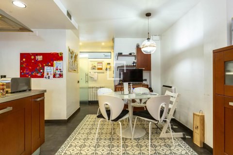 Wohnung zur Miete in Esplugues de Llobregat, Barcelona, Spanien 3 Schlafzimmer, 192 m2 Nr. 151027 - Foto 10