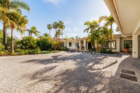 Villa en venta en Marbella, Málaga, España 5 dormitorios, 722 m2 No. 159142 - foto 14