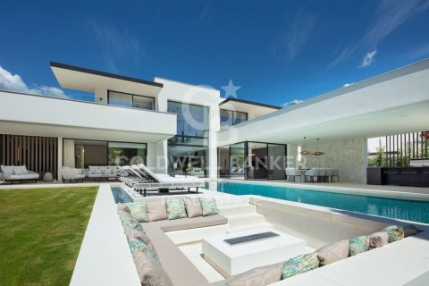 Villa i Marbella, Malaga, Spanien 5 sovrum, 667 kvm. Nr. 159140
