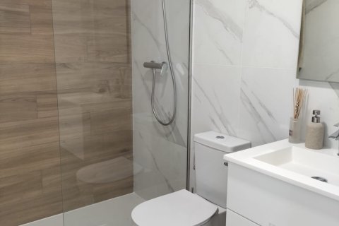 Villetta a schiera in vendita a Alicante, Spagna 3 camere da letto, 90 mq. N° 143821 - foto 26