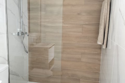 Villetta a schiera in vendita a Alicante, Spagna 3 camere da letto, 90 mq. N° 143821 - foto 13