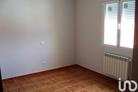 House for sale in Toledo, Spain 4 bedrooms, 185 sq.m. No. 185720 - photo 4