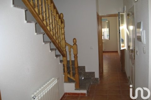 House for sale in Toledo, Spain 4 bedrooms, 185 sq.m. No. 185720 - photo 13