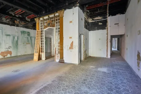 Oficina en venta en Barcelona, España 7 dormitorios, 512 m2 No. 181311 - foto 8