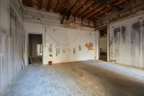 Oficina en venta en Barcelona, España 7 dormitorios, 512 m2 No. 181311 - foto 2