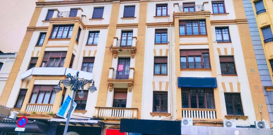 Lägenhet i Leon, Spanien 260 kvm. Nr. 153610