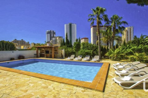 House in Calp, Alicante, Spain 5 bedrooms, 323 sq.m. No. 153614