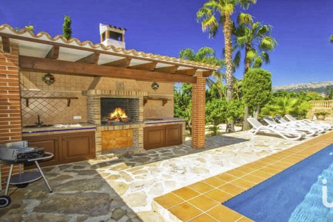 Dom w Calp, Alicante, Hiszpania 5 sypialni, 323 mkw. nr 153614 – zdjęcie 5