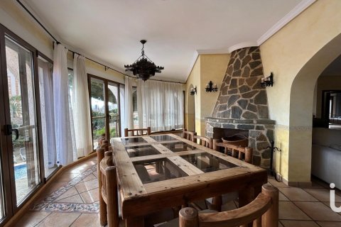 Dom w Calp, Alicante, Hiszpania 5 sypialni, 323 mkw. nr 153614 – zdjęcie 22