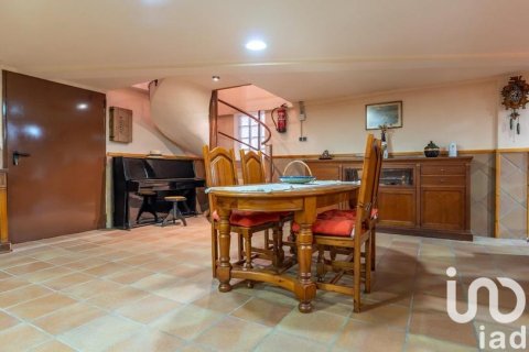 Сasa en venta en Tarragona, España 6 dormitorios, 520 m2 No. 153611 - foto 23