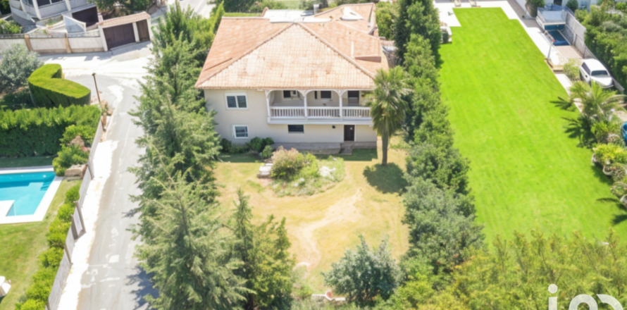 Māja Marbella, Malaga, Spānijā 4 istabas, 229 m2 Nr. 153615