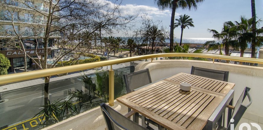 Apartment à Sitges, Barcelona, Espagne 1 chambre, 65 m2 No. 153616
