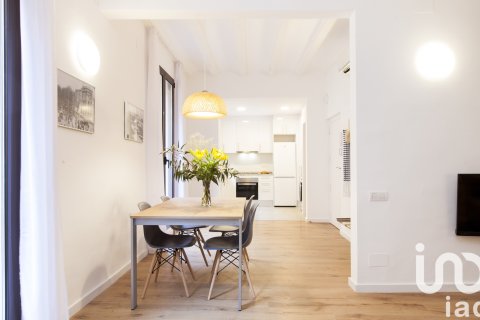 Apartment à vendre à Barcelona, Espagne, 2 chambres, 76 m2 No. 153612 - photo 12