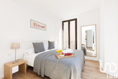 Apartment à vendre à Barcelona, Espagne, 2 chambres, 76 m2 No. 153612 - photo 16
