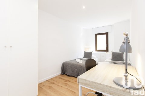 Apartment à vendre à Barcelona, Espagne, 2 chambres, 76 m2 No. 153612 - photo 19