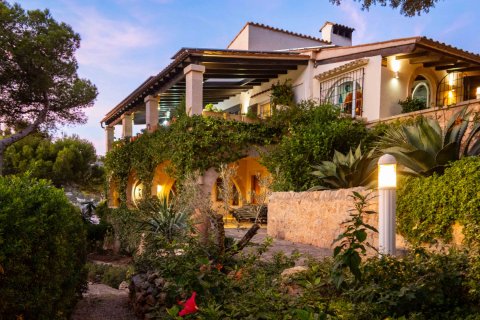 Villa for rent Port D'andratx, Mallorca, Spain 6 bedrooms, 485 sq.m. No. 139891 - photo 1