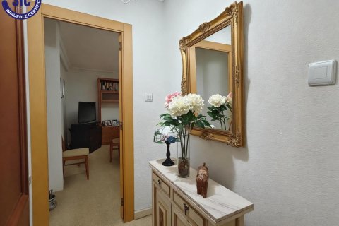 Huoneisto Valencia, Espanja 3 makuuhuonetta, 71 m2 No. 139895