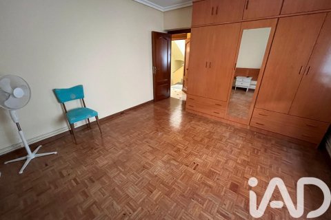 Apartamento en venta en Ciudad Rodrigo, Salamanca, España 3 dormitorios, 100 m2 No. 185431 - foto 12