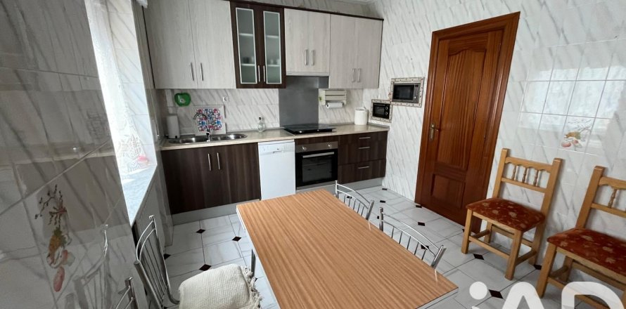 Apartamento en Ciudad Rodrigo, Salamanca, España 3 dormitorios, 100 m2 No. 185431