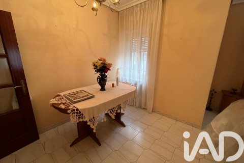 Apartamento en venta en Ciudad Rodrigo, Salamanca, España 3 dormitorios, 100 m2 No. 185431 - foto 8