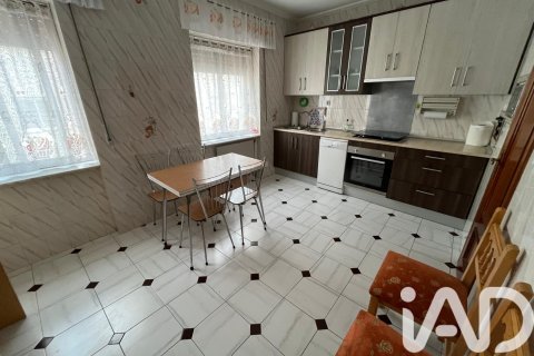 Apartamento en venta en Ciudad Rodrigo, Salamanca, España 3 dormitorios, 100 m2 No. 185431 - foto 2
