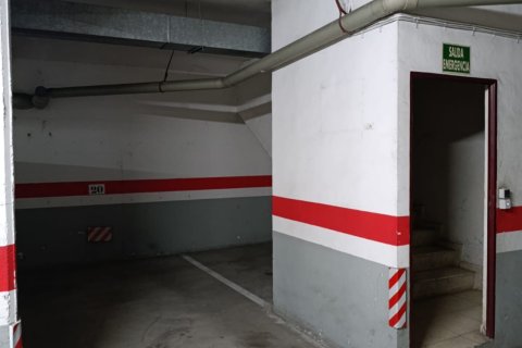 Garage à vendre à Elche, Alicante, Espagne, 33 m2 No. 185430 - photo 2
