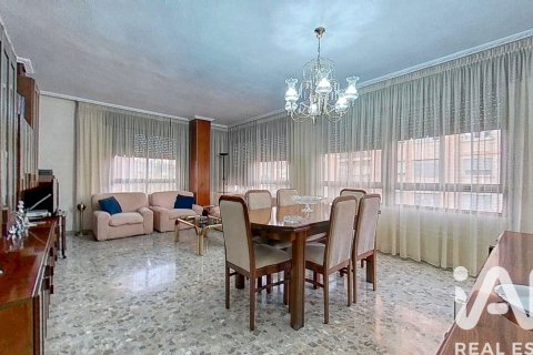 Apartamento en venta en Vila-real, Castellón, España 4 dormitorios, 105 m2 No. 185434 - foto 2