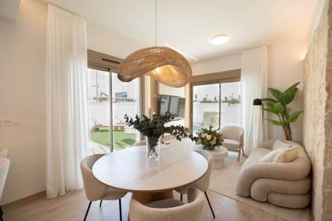 Villetta a schiera in vendita a Los Alcazares, Murcia, Spagna 3 camere da letto, 146 mq. N° 156217 - foto 2