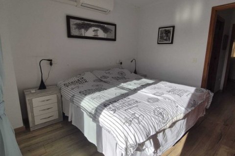 Villetta a schiera in vendita a La Rosaleda, Alicante, Spagna 3 camere da letto, 72 mq. N° 152077 - foto 11