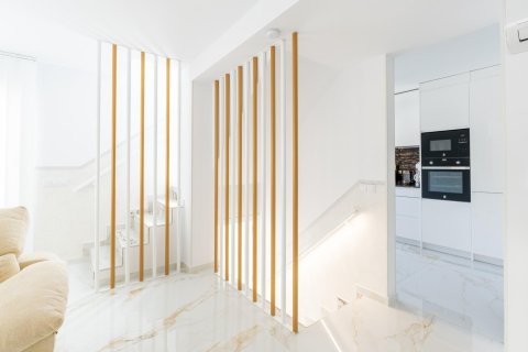 Townhouse for sale in Punta Prima, Alicante, Spain 4 bedrooms, 163 sq.m. No. 152078 - photo 11