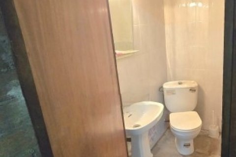 Commercial property in Sabadell, Barcelona, Spain 175 sq.m. No. 184820
