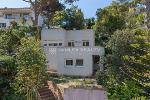 Villa pārdošanā Lloret de Mar, Girona, Spānijā 4 istabas, 150 m2 Nr. 177269 - attēls 3