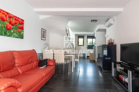 Takvåning till salu i Platja D'aro, Girona, Spanien 3 sovrum, 76 kvm. Nr. 177267 - foto 6