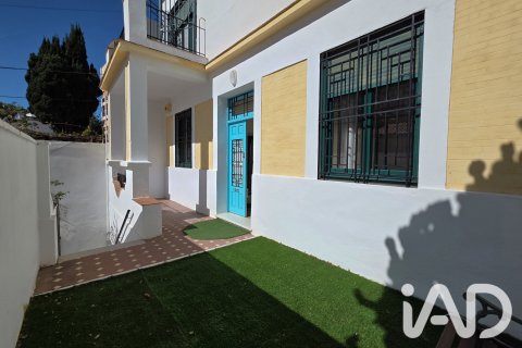 House zum Verkauf in Malaga, Spanien 6 Schlafzimmer, 280 m2 Nr. 196603 - Foto 2