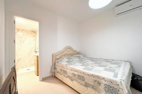Radhus till salu Alicante, Spanien 2 sovrum, 85 kvm. Nr. 139821 - foto 8