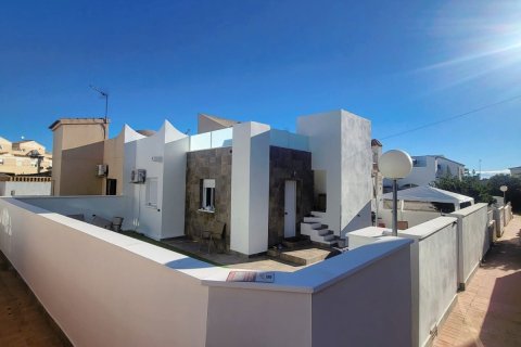Radhus till salu Alicante, Spanien 2 sovrum, 85 kvm. Nr. 139821 - foto 22