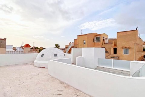 Radhus till salu Alicante, Spanien 2 sovrum, 85 kvm. Nr. 139821 - foto 18
