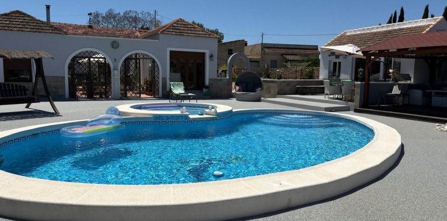 Villa Jacarilla, Alicante, Espagne 5 chambres, 200 m2 No. 139825
