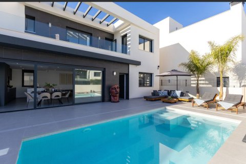Huvila myytävänä Algorfa, Alicante, Espanja, 3 makuuhuonetta, 150 m2 No. 139826 - kuva 1