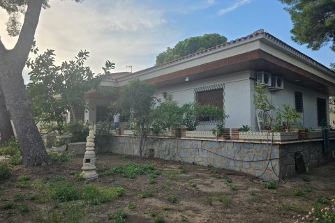 Villa en venta Dehesa De Campoamor, Alicante, España 7 dormitorios, 230 m2 No. 137728 - foto 1