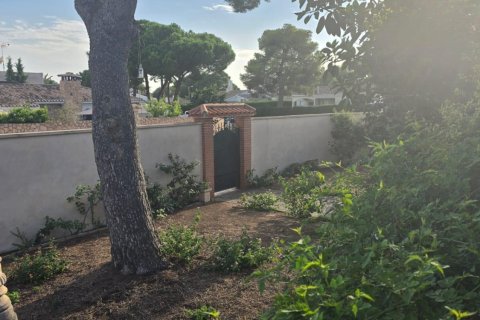 Villa en venta Dehesa De Campoamor, Alicante, España 7 dormitorios, 230 m2 No. 137728 - foto 9