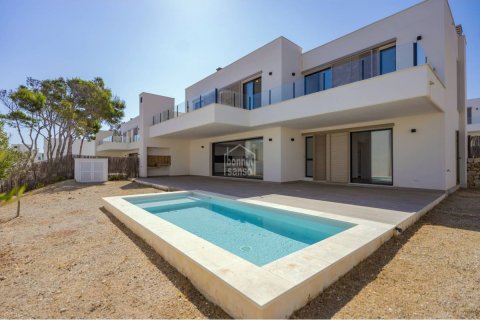 Villa i Es Mercadal, Menorca, Spanien 4 sovrum, 196 kvm. Nr. 191732