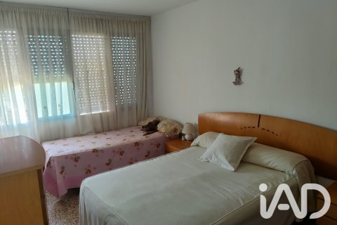 Villa till salu i Sant Vicenc Dels Horts, Barcelona, Spanien 3 sovrum, 238 kvm. Nr. 193459 - foto 11