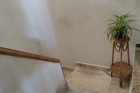 Villa till salu i Sant Vicenc Dels Horts, Barcelona, Spanien 3 sovrum, 238 kvm. Nr. 193459 - foto 9