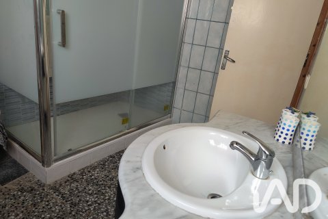 Villa till salu i Sant Vicenc Dels Horts, Barcelona, Spanien 3 sovrum, 238 kvm. Nr. 193459 - foto 14