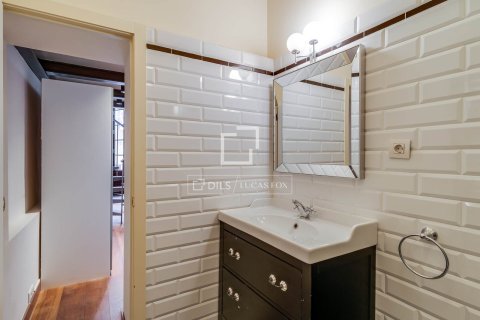 Huoneisto myytävänä Barcelona, Espanja, 7 makuuhuonetta, 389 m2 No. 192778 - kuva 10