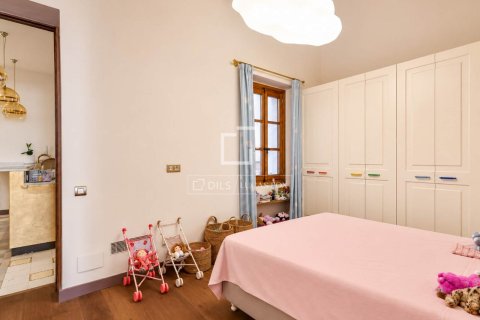 Huoneisto myytävänä Barcelona, Espanja, 7 makuuhuonetta, 389 m2 No. 192778 - kuva 30