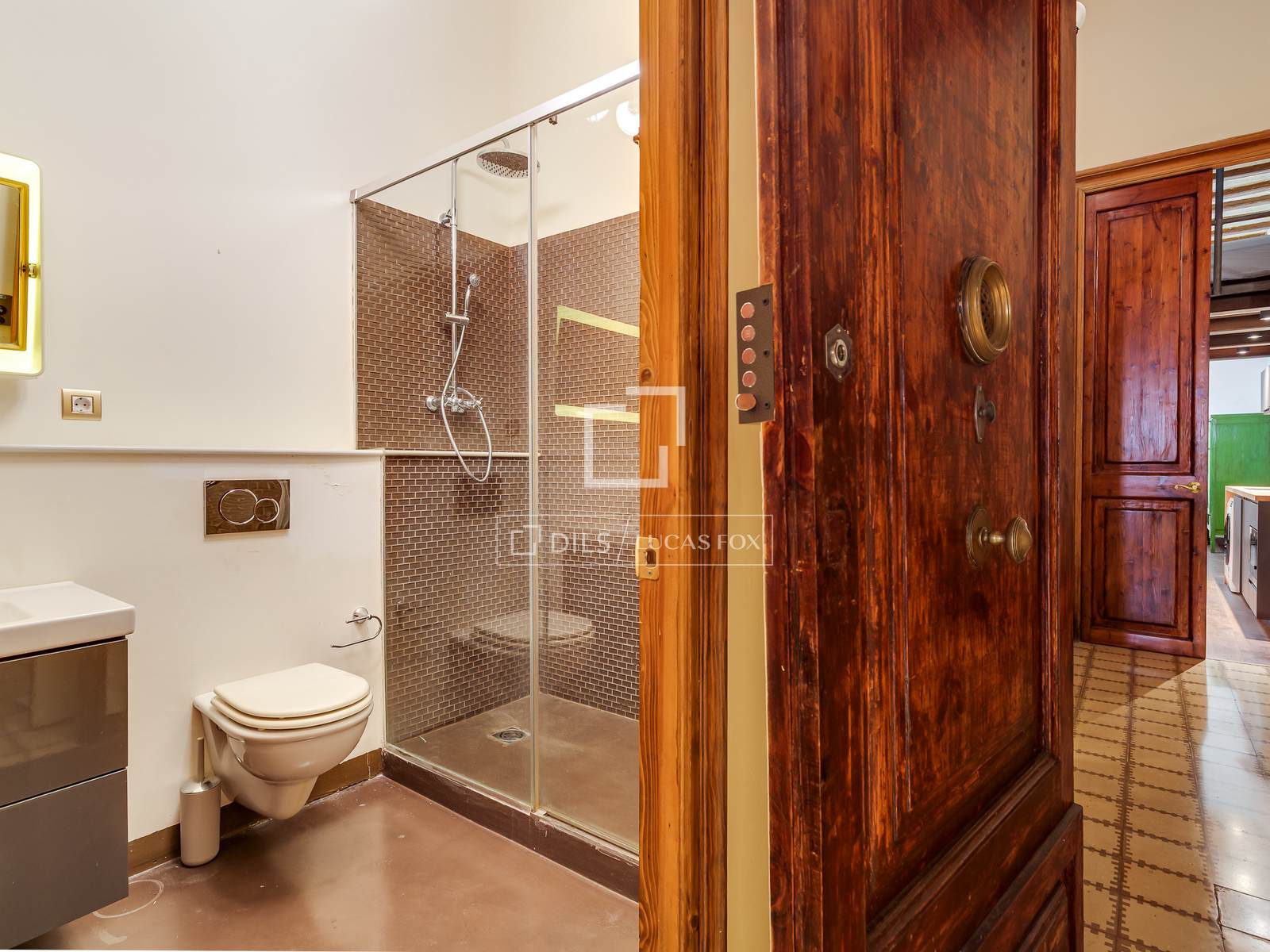Huoneisto Barcelona, Espanja 7 makuuhuonetta, 389 m2 No. 192778